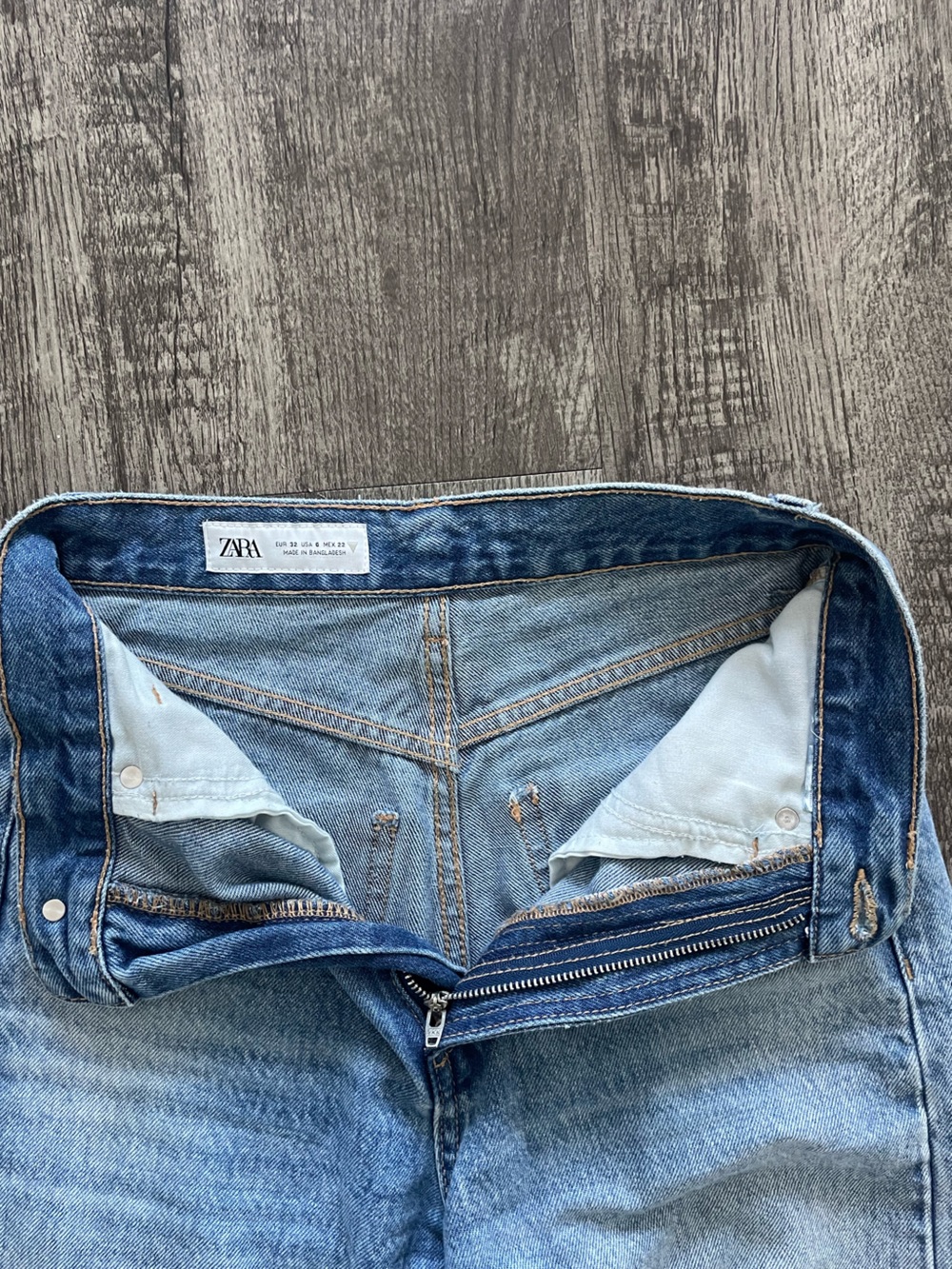 Zara TRF High Waisted Jeans Distressed Size 0 - Picture 5 of 7